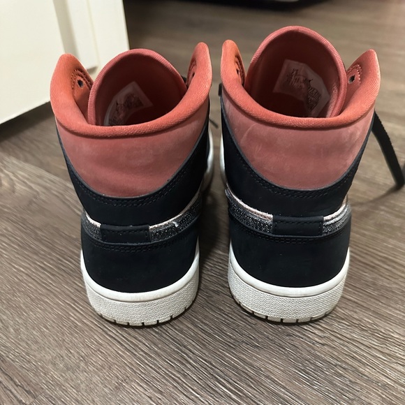 Jordan 1 Mid Canyon Rust - Picture 2 of 5